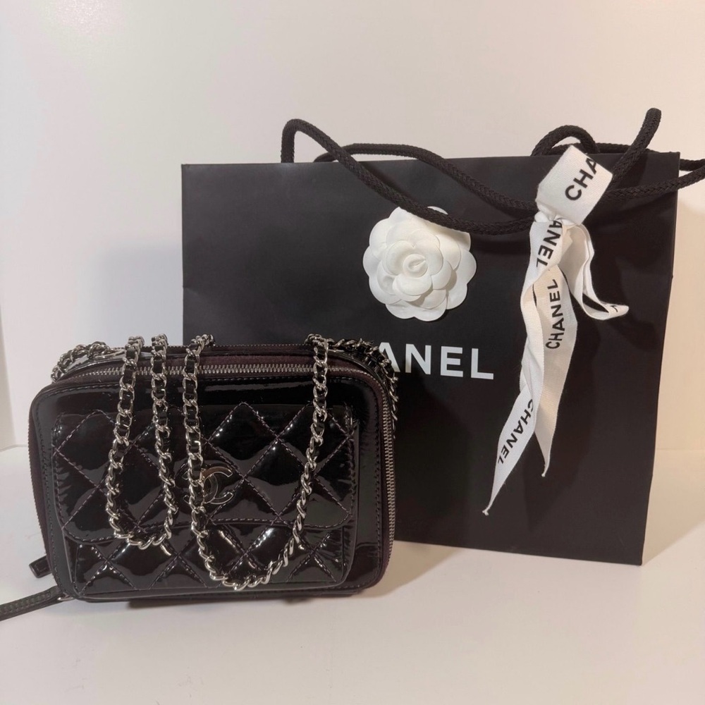 CHANEL Black Patent Quilted Crossbody Camera Bag with Chain